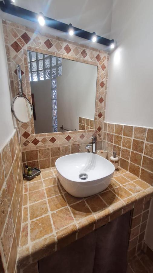 Sunny Apartment With Nice View In History City Center Aix-en-Provence Exterior photo